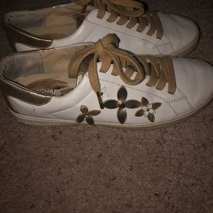 Leather upper Michael Kors white shoes 👟